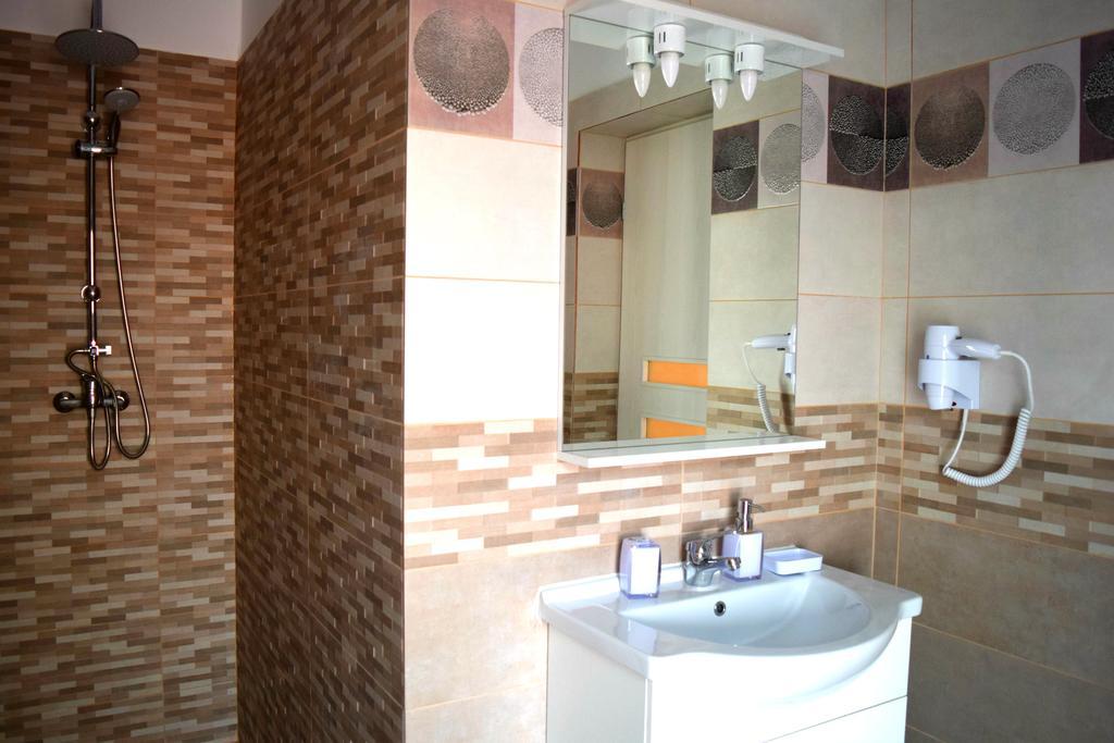 Apartament Liliac Bucarest Esterno foto